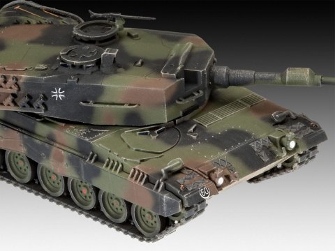 Model plastikowy SLT 50-3 Elefant + Leopard 2A4 Model plastikowy SLT 50-3 Elefant + Leopard 2A4