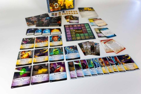 Gra Aeon's End: Wioska na południu