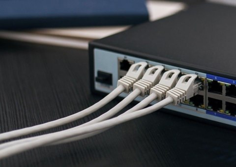 Kabel sieciowy CAT5E FTP(F/UTP) wewnętrzny skrętka 305m