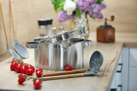 Garnek z pokrywą 24 cm MISTRAL 5,5 L BR-7344 Garnek z pokrywą 24 cm MISTRAL 5,5 L BR-7344