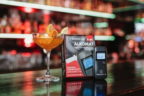 Alkomat elektrochemiczny F-40 Alkomat elektrochemiczny F-40