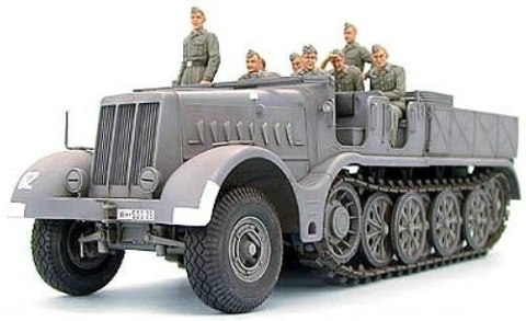 German 18T Heavy Half Track Famo German 18T Heavy Half Track Famo