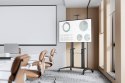 Stojak mobilny pojedynczy z półką i uchwytem na kamerę, 1xLCD max. 120" max. 140kg, VESA max. 1000x600 Stojak mobilny pojedynczy z półką i uchwytem na kamerę, 1xLCD max. 120" max. 140kg, VESA max. 1000x600